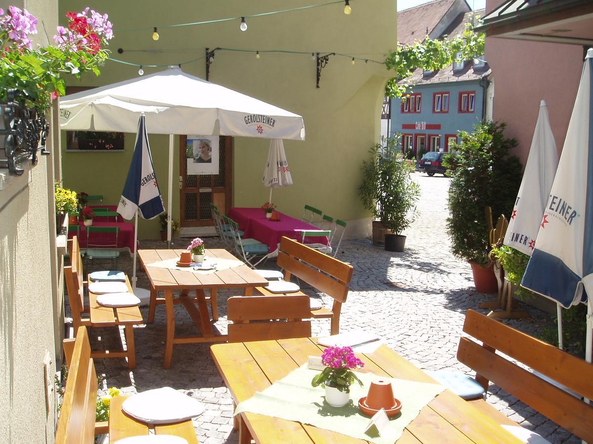 Gasthof & Hotel Goldene Krone 伊普霍芬 外观 照片